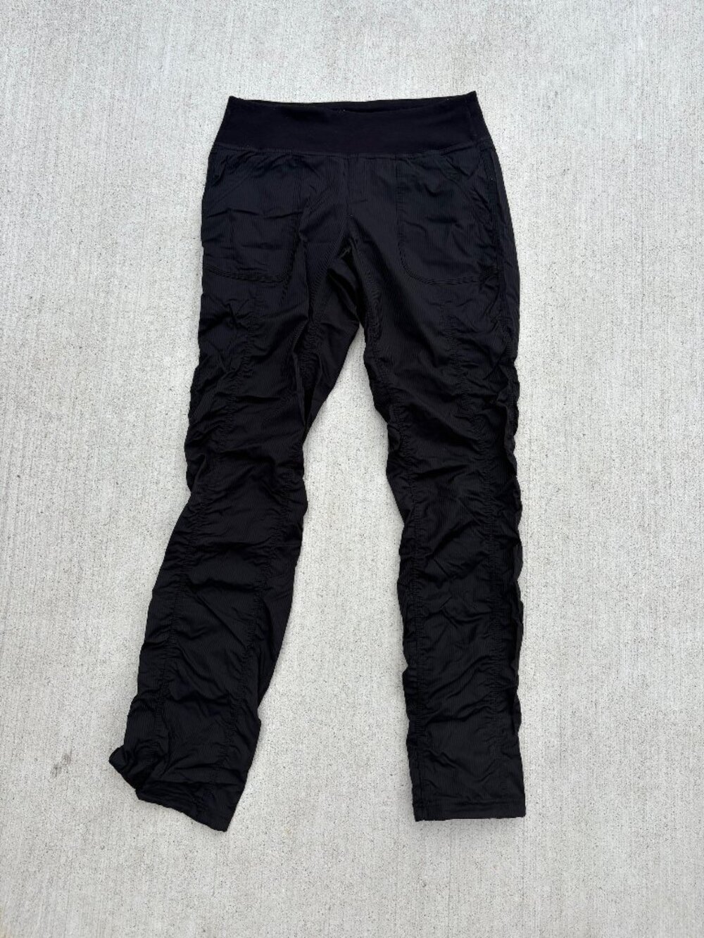 Black Yoga Pants with Rushed Legs